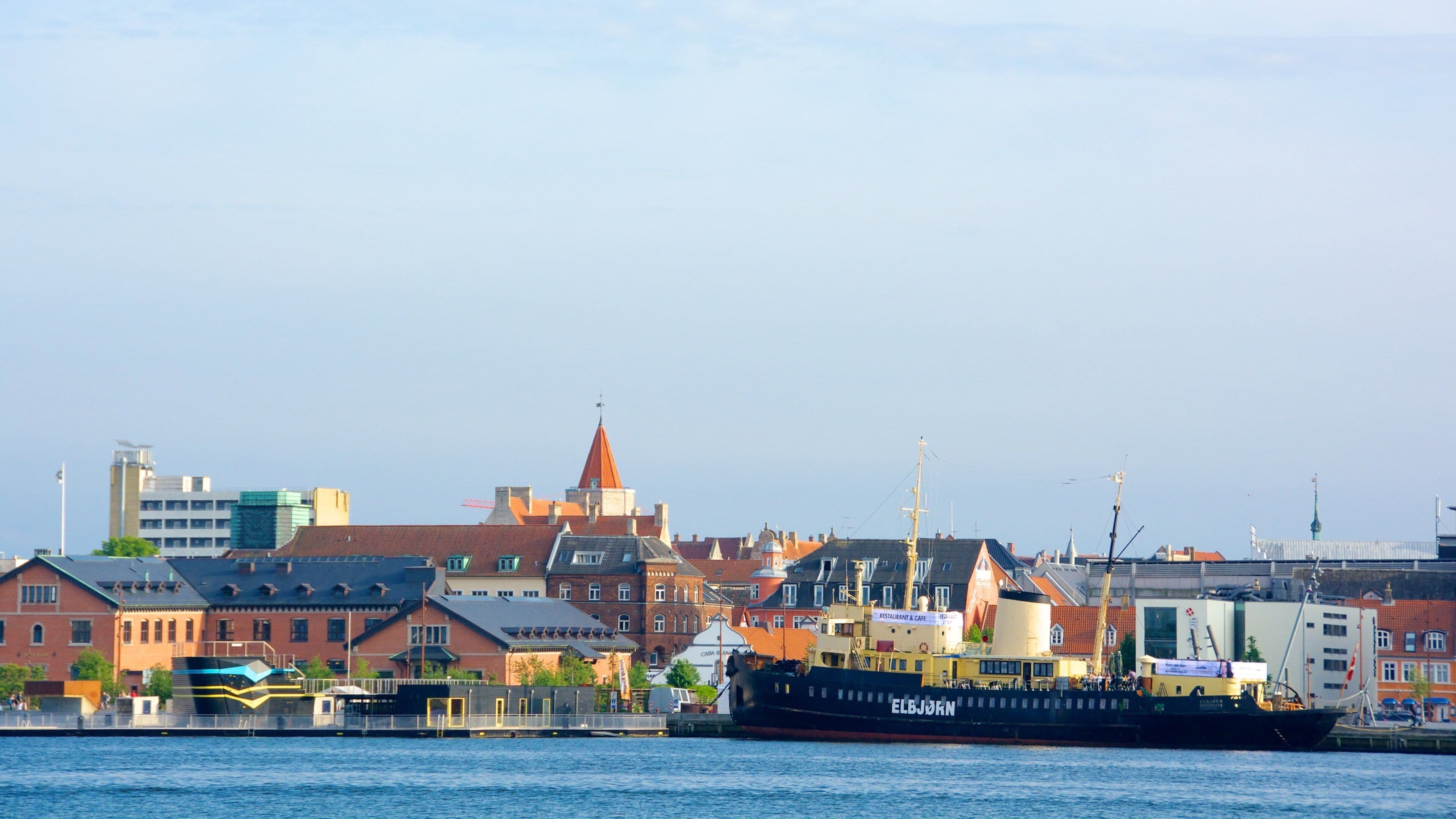 Alborg caratteristiche di località costiera, giro in barca e baia e porto