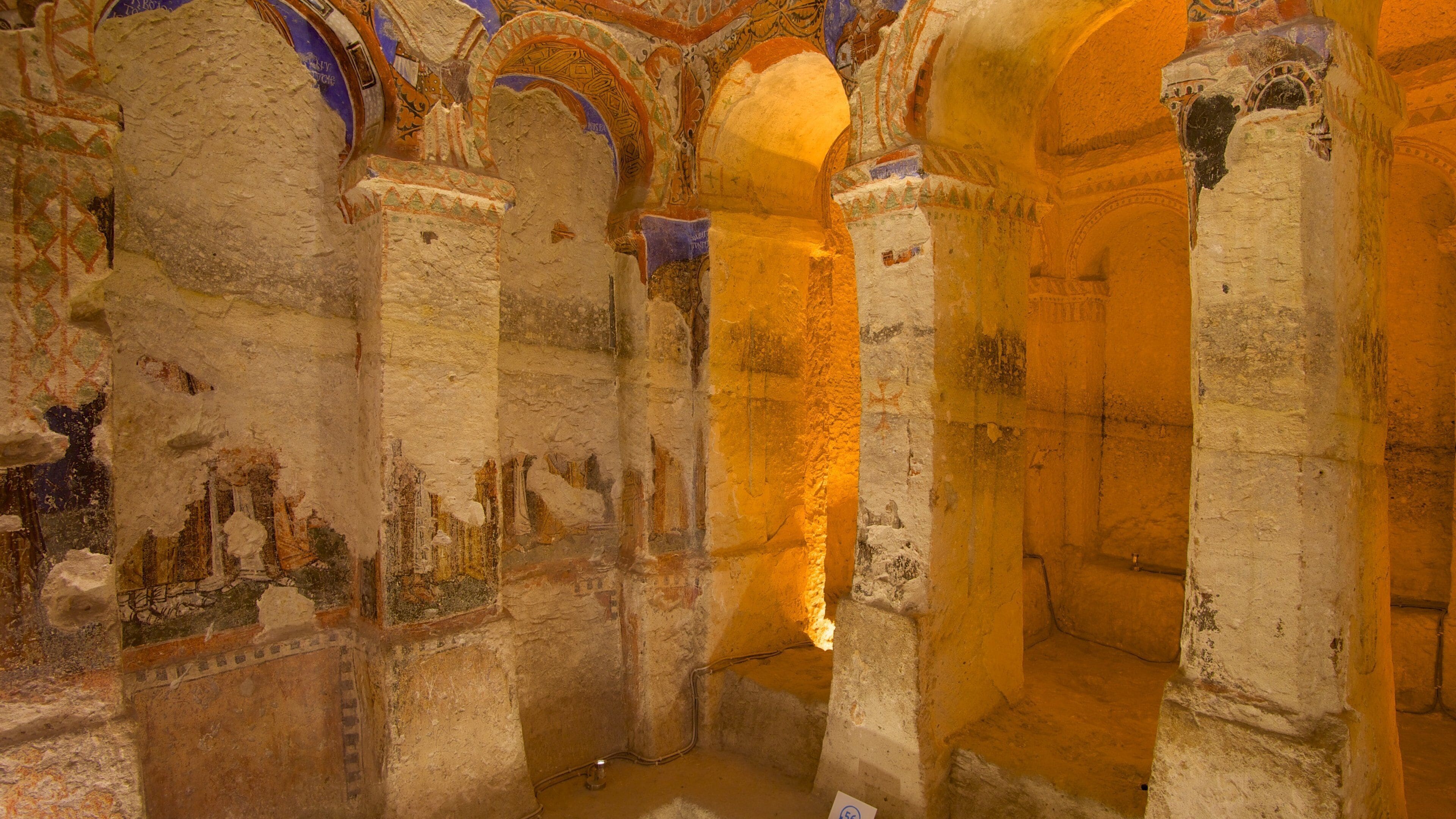 Tokali Church showing interior views, heritage architecture and religious elements