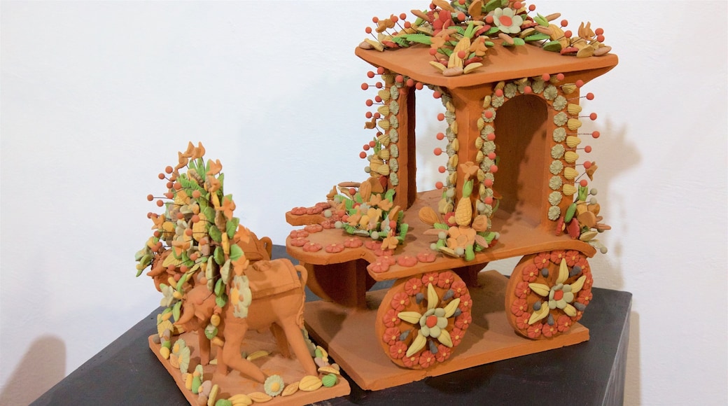 Tree of Life Artisanal Exhibition and Sale Center fasiliteter samt kunst