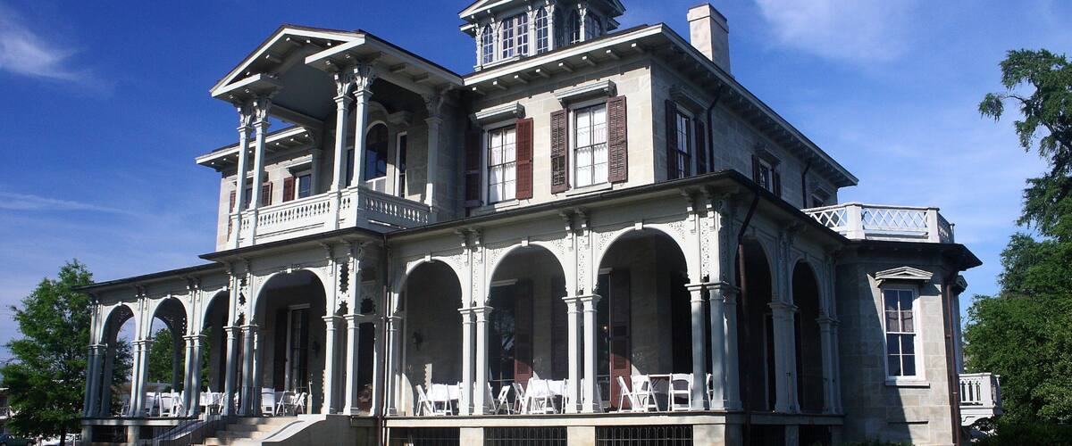 Jemison Van de Graaff Mansion which includes heritage architecture and a house