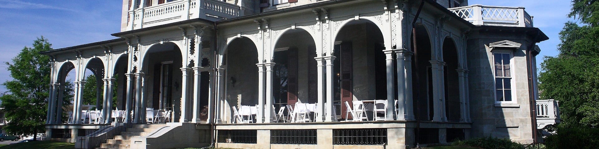 Jemison Van de Graaff Mansion which includes heritage architecture and a house