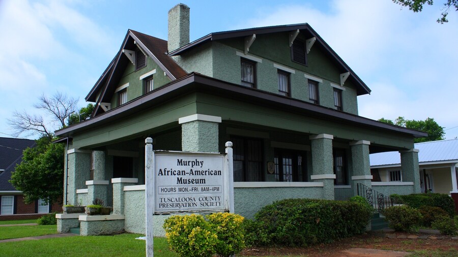 Murphy African American Museum which includes signage
