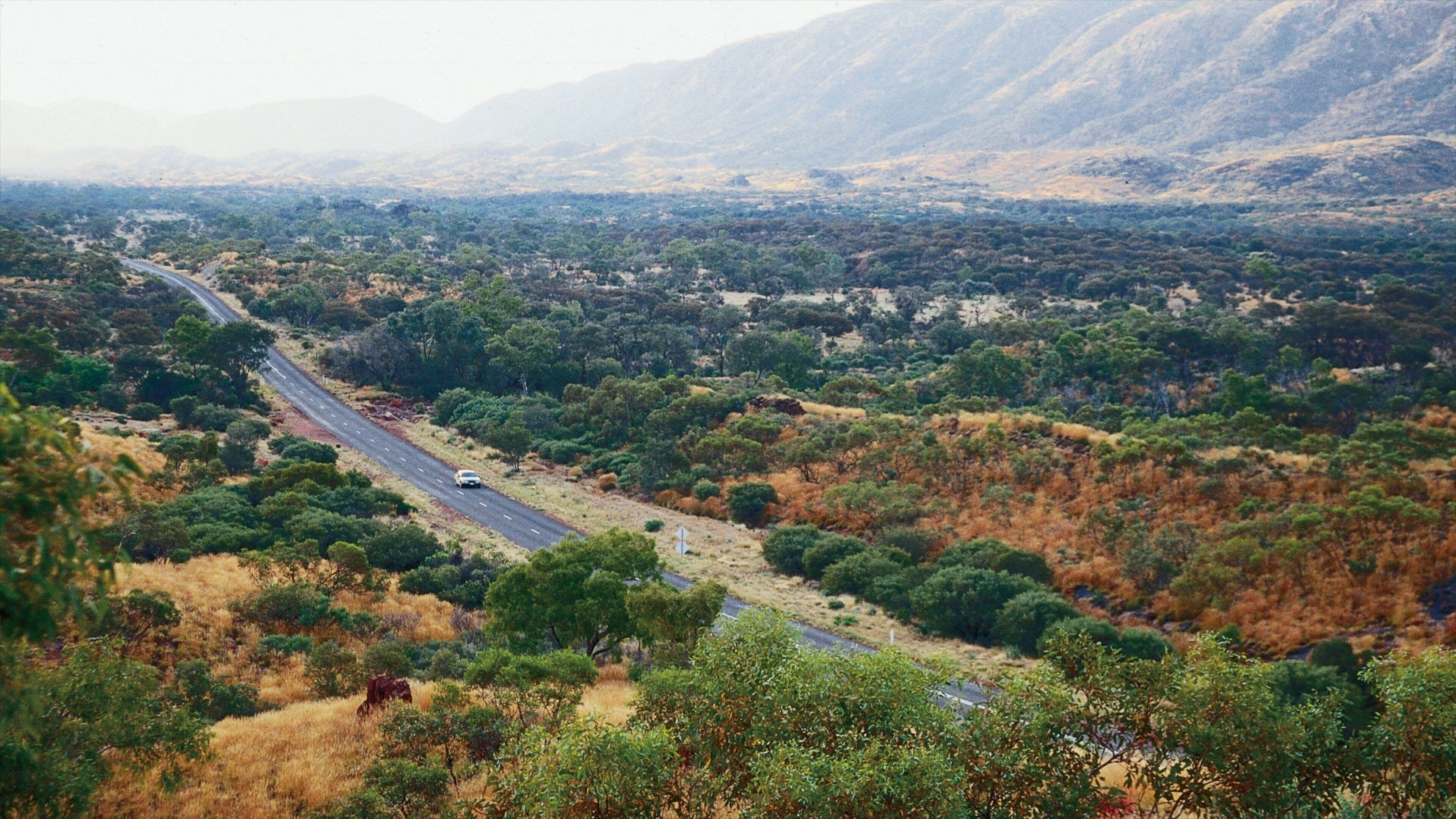 Ellery Creek Big Hole showing mountains, vehicle touring and tranquil scenes