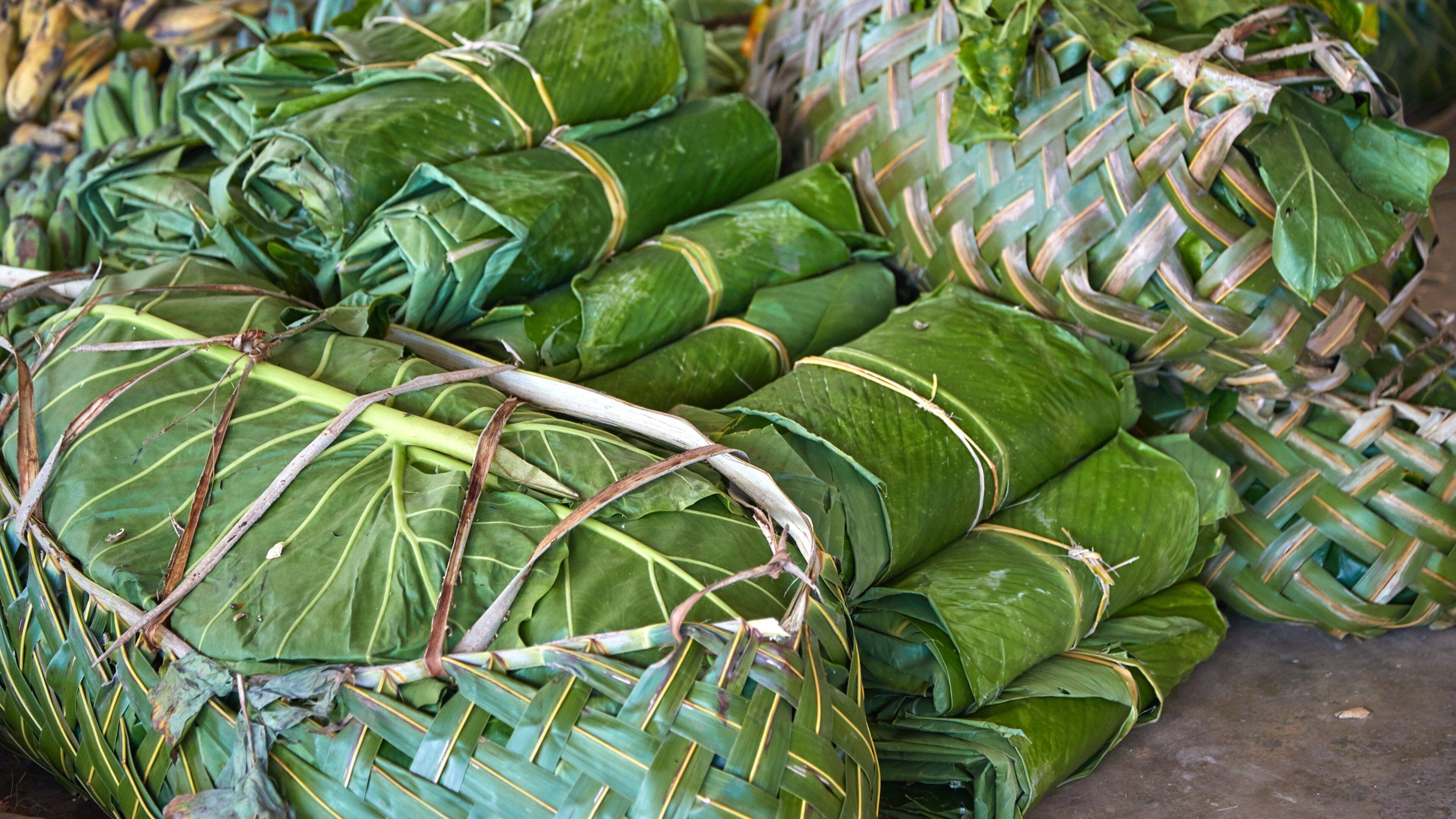 Luganville Market showing food and markets