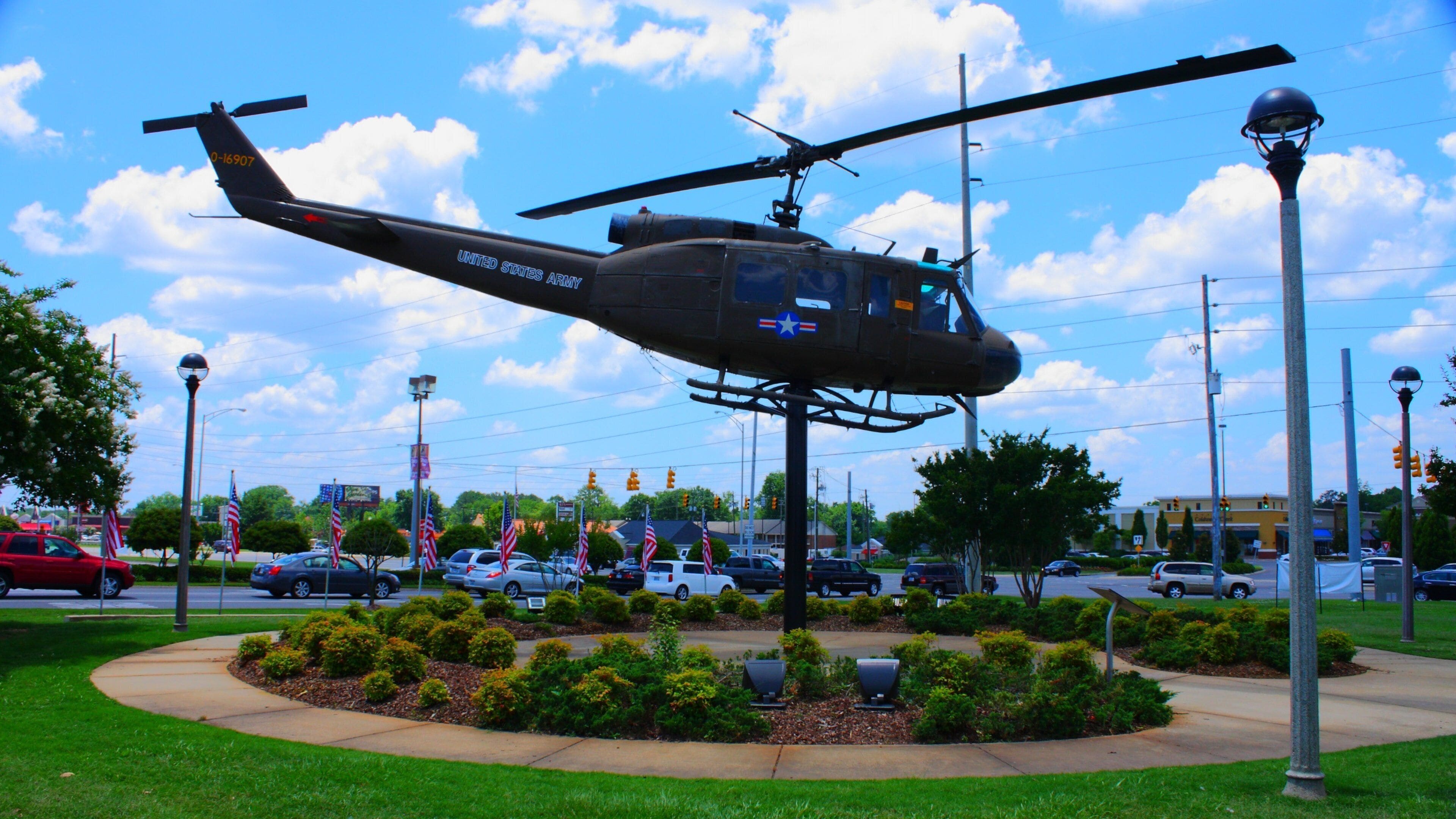 Tuscaloosa featuring military items, a memorial and aircraft