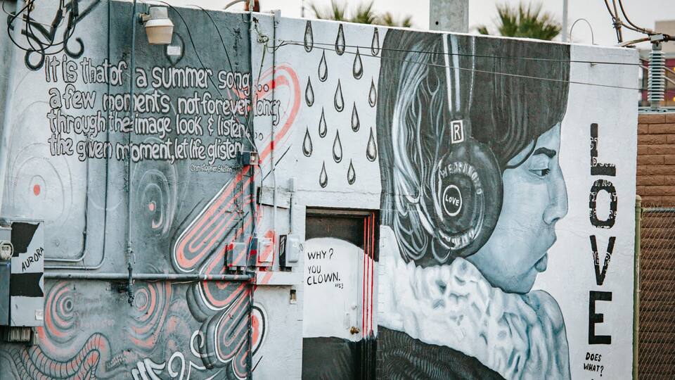 Roosevelt Row showing outdoor art