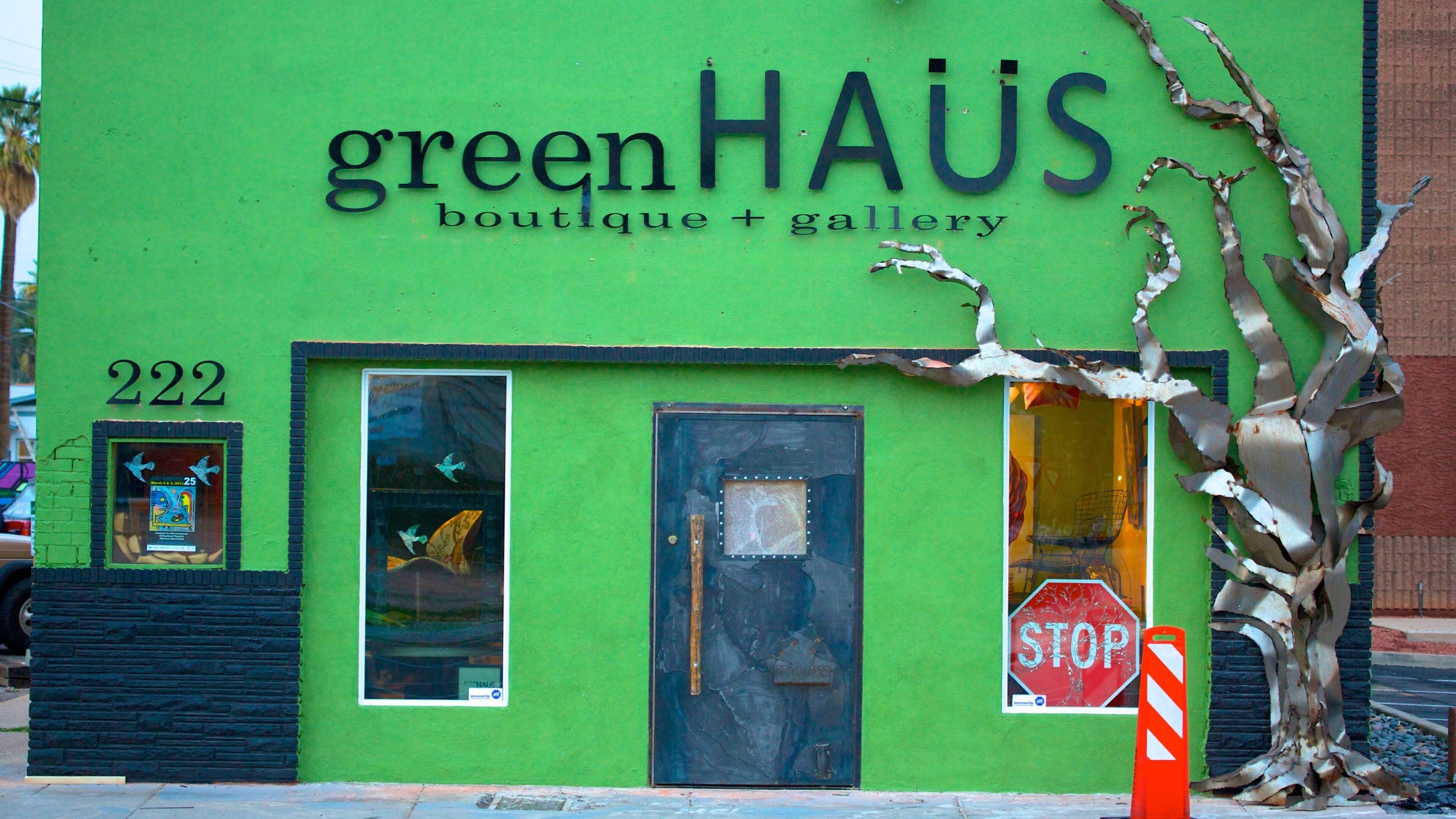 Roosevelt Row which includes art and signage