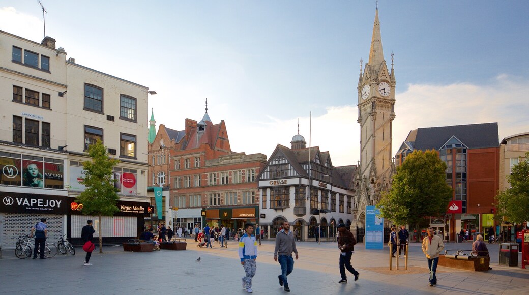 Leicester mettant en vedette square ou place, monument et ville