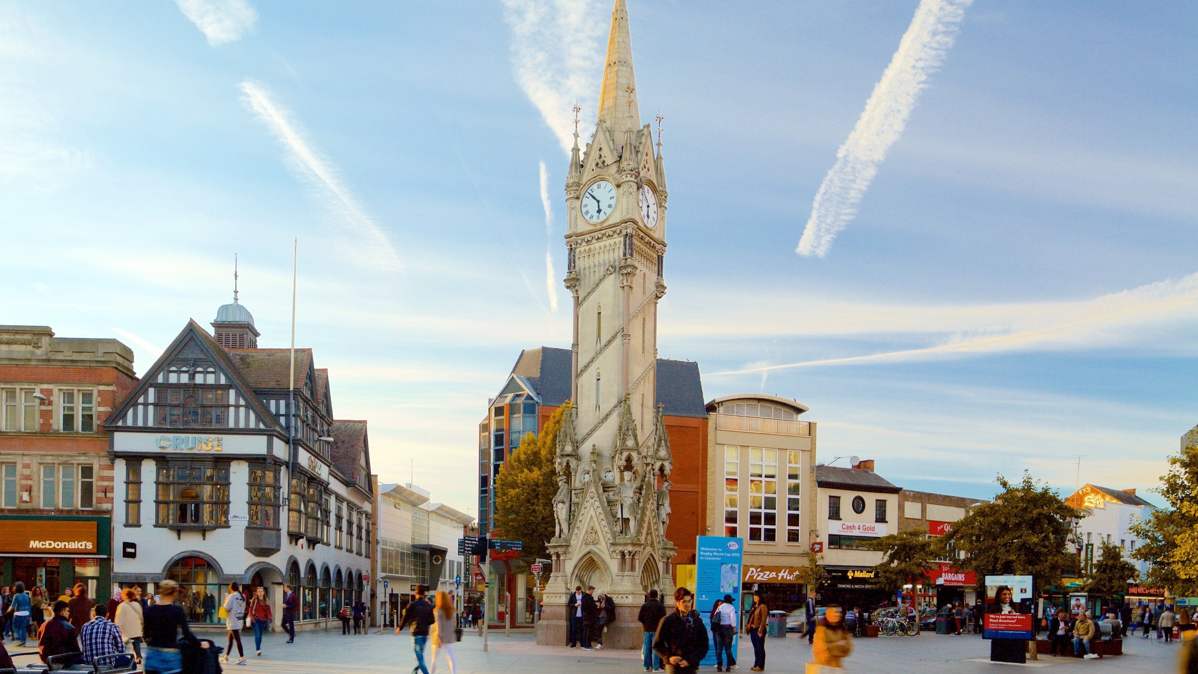 Leicester which includes a monument, a city and a square or plaza
