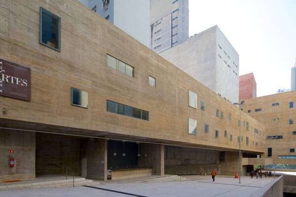 サンパウロ フィーチャー ストリート シーン, 現代建築 と 都市