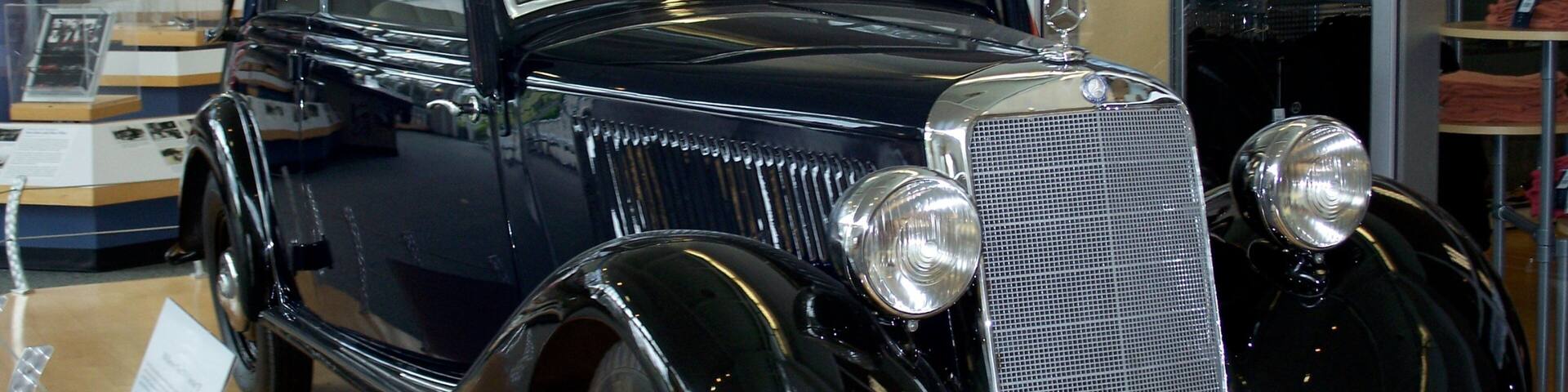 Tuscaloosa showing interior views