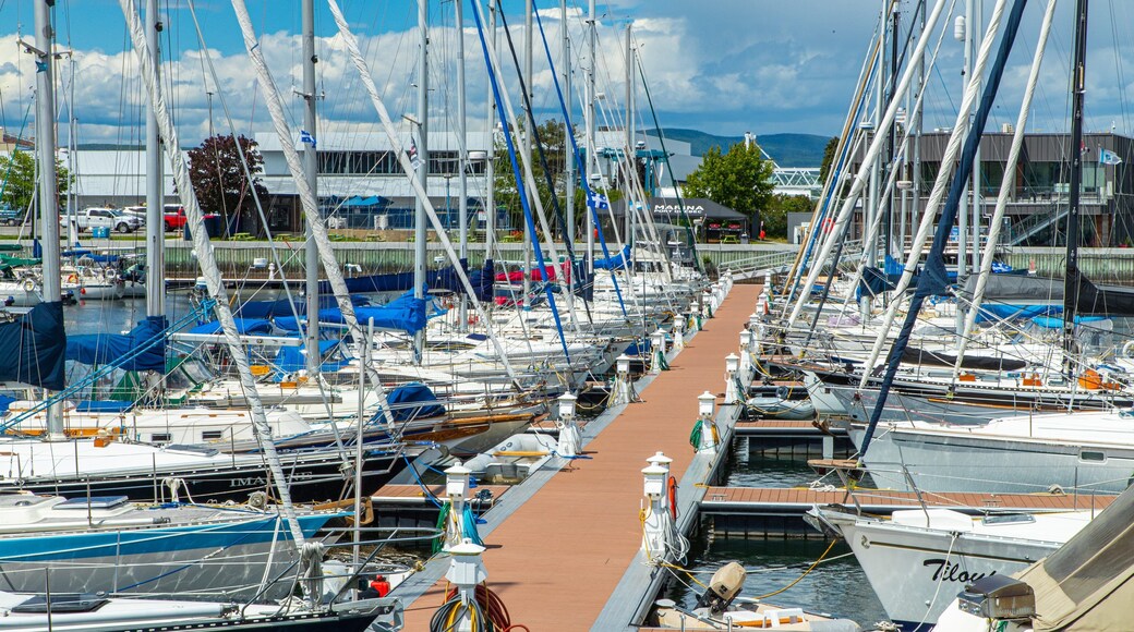 Old Port Quebec City featuring a bay or harbor