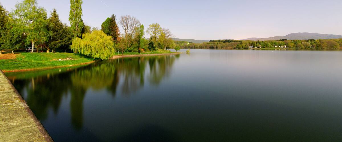 This file was uploaded with Commonist. Bassin de Champagney (sous le clair de Lune).