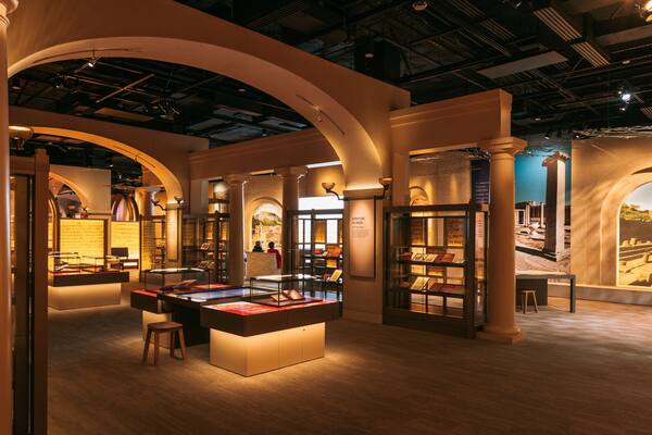 Museum of the Bible showing interior views