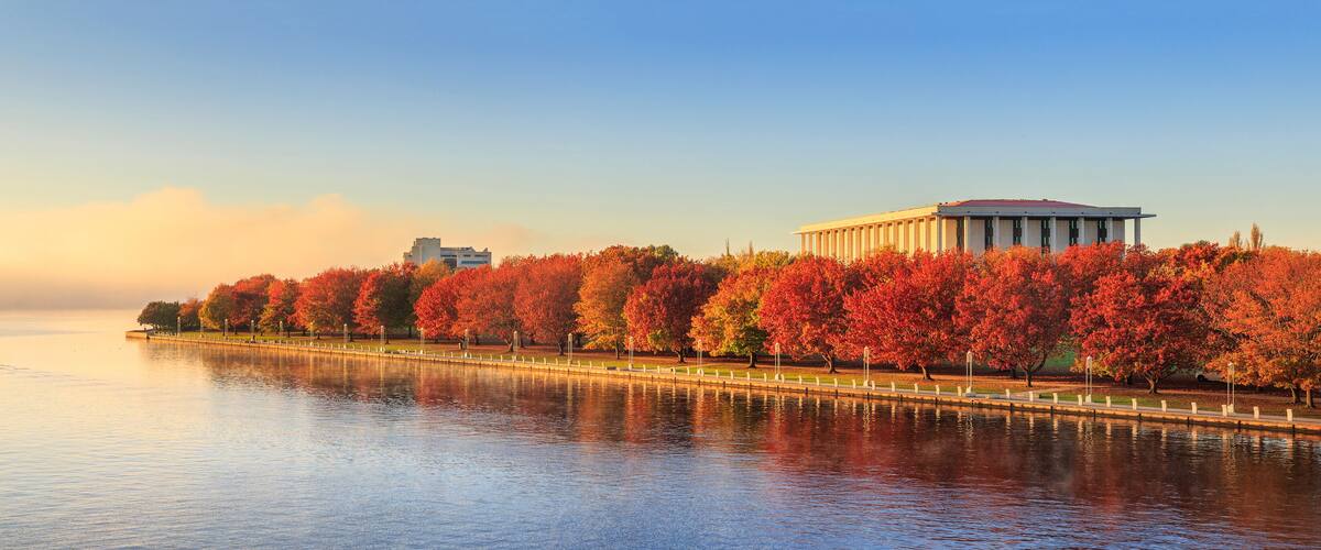 Lake Burley Griffin in Canberra at Autumn