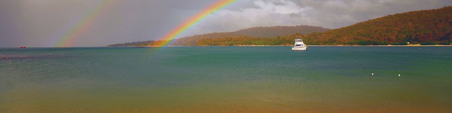 Spent the week camping Recherche bay, Tasmania. This day was pretty gloomy but the sun broke through for just a few minutes and produced spectacular rainbows.
#BeachBound