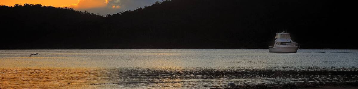 Sunrise over Recherche Bay Tasmania,
Recherche bay is located at the end of the most southern drivable road in Australia
#BeachBound