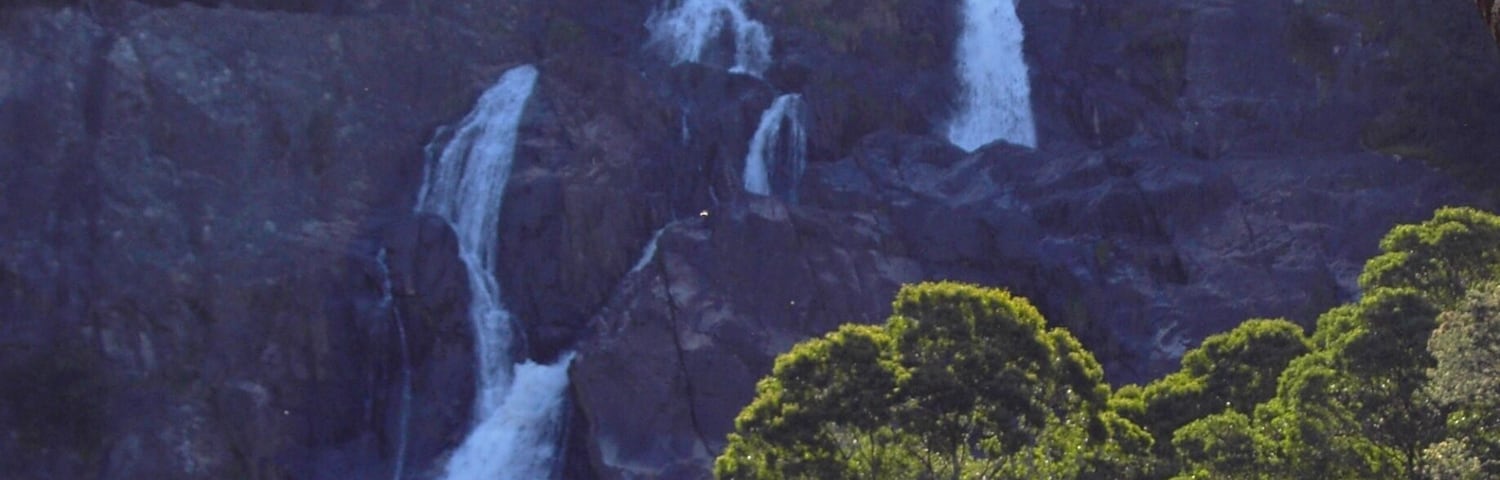 Photo taken in 2004 in Tasmania.
St Columba falls Tasmania.  Easy access