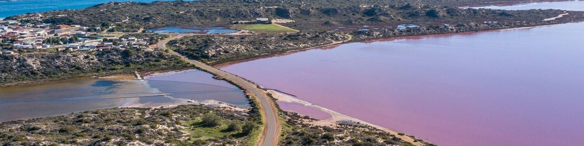 Lake doesnt get any prettier than this
#aboveitall #TheWickedHunt #TheWickedHuntPhotography #Lustofly #LeftRightUpDownCenter #dji