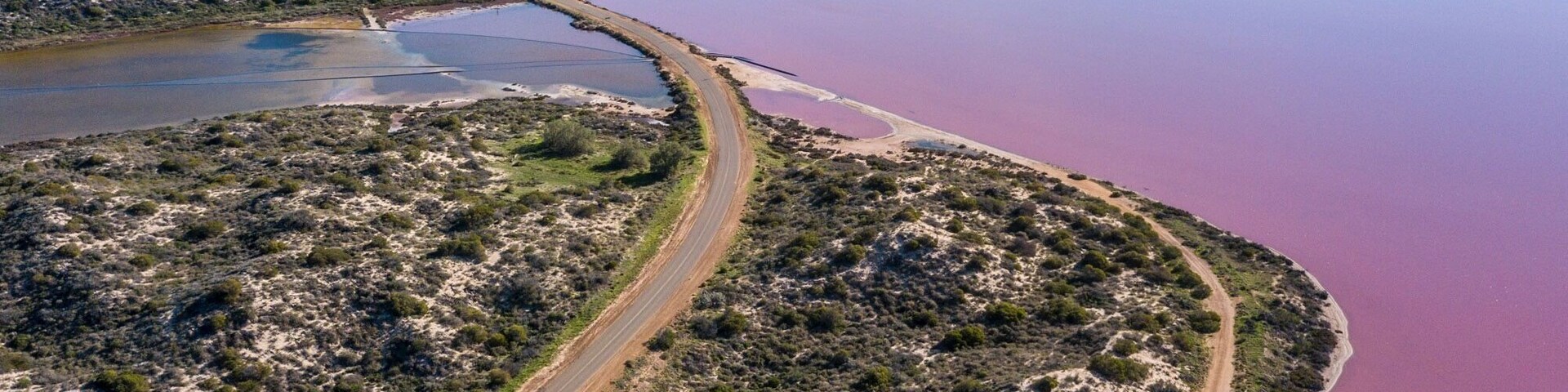 Lake doesnt get any prettier than this
#aboveitall #TheWickedHunt #TheWickedHuntPhotography #Lustofly #LeftRightUpDownCenter #dji