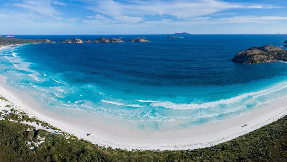 View of the beach at Lucky Bay in the Cape Le Grand National Park, near Esperance in Western Australia