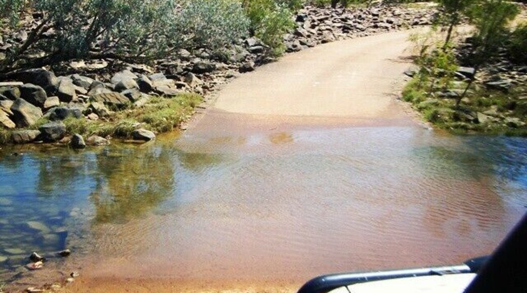 Creek Crossing in Limmen National Park!
This is great remote National Park with lots of fun crossings.
Be sure to take enough supplies to get you between destinations, especially if you plan on staying awhile. Near by Borroloola is a great option, with a small supermarket and fishing shop.
We camped at a roadhouse but beware, these are still the kind of areas that if the fuel truck doesnt hit the roadhouses in time, you might just be stuck there to the diesel arrives! Im our case a detour to borroloola was able to help when it still hadnt showed up the next day! All can be fixed with a campsite, folding chair and a beer though!
#roadtrip
