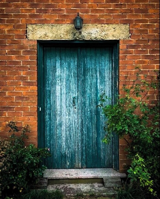 This sleepy little town in southern NSW has some lovely old country shacks. This old door caught my eye