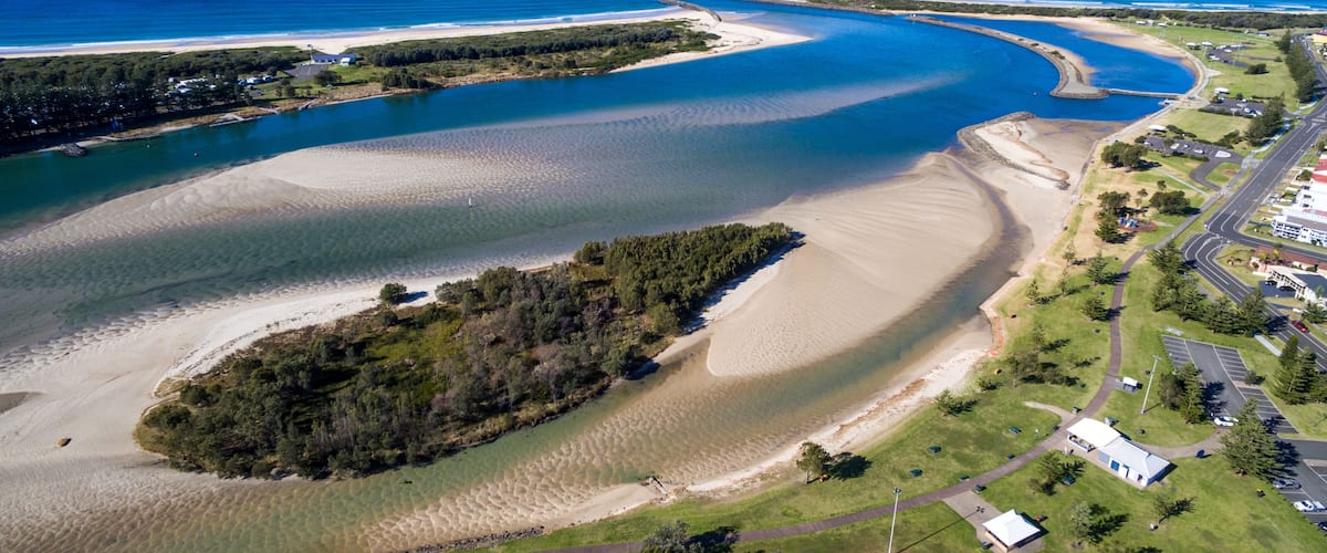 Aerial view of Lake Illawarra and Windang