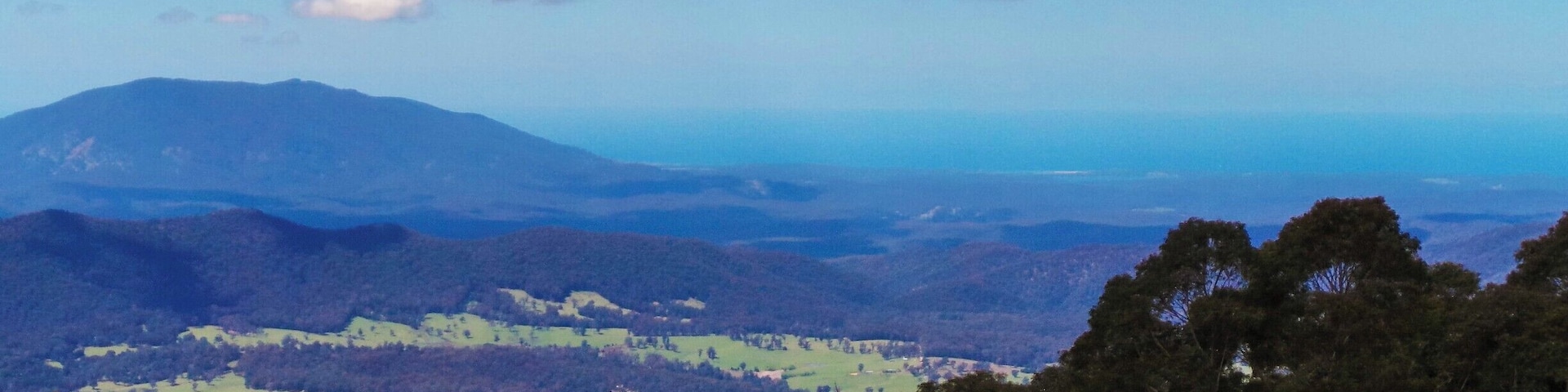 7km walk from Tilba Tilba to the summit of Mt Dromedary. Views to the ocean, and surrounds. This pic is from about half way up. #NationalPark