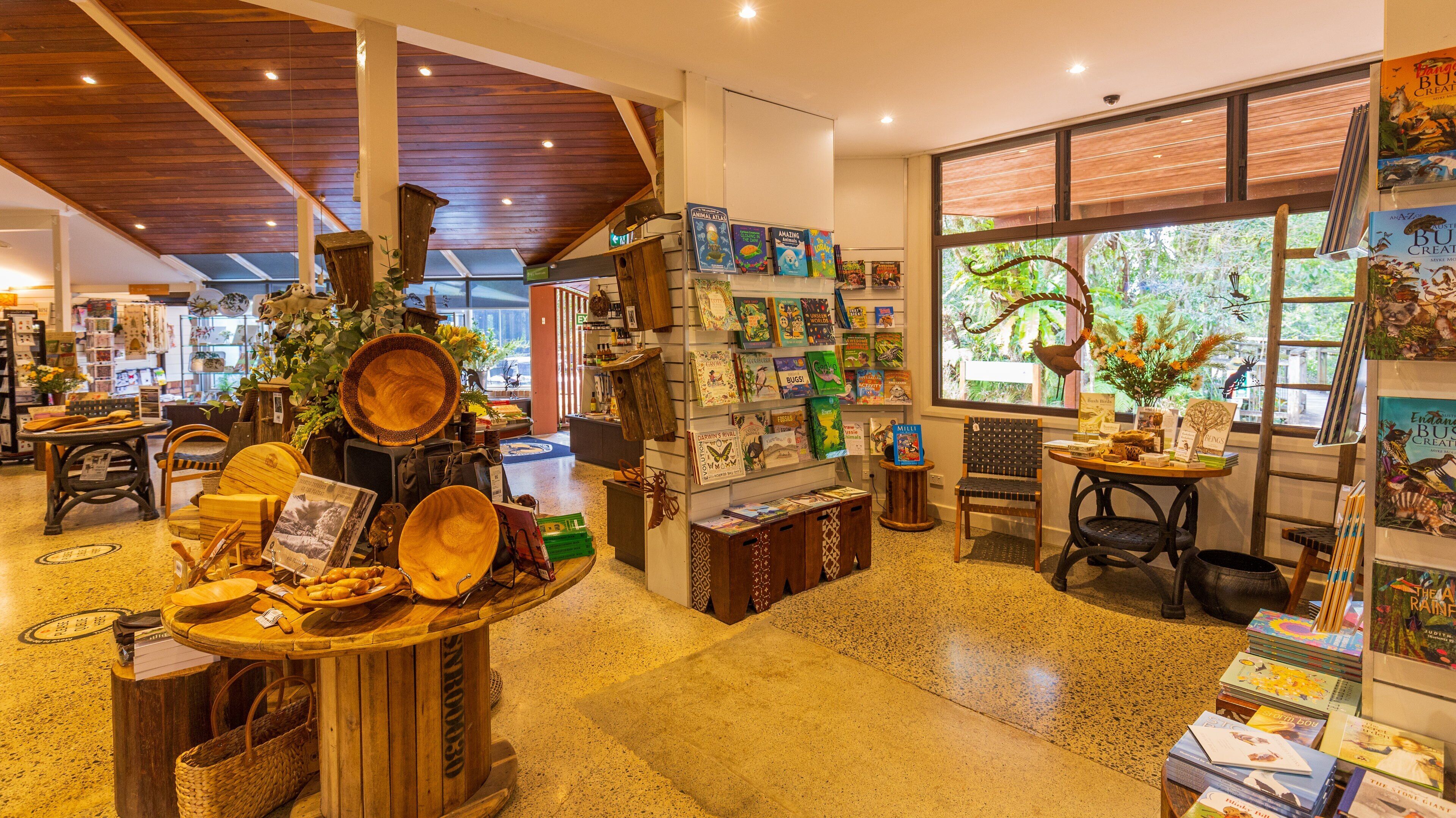 Dorrigo Mountain which includes interior views