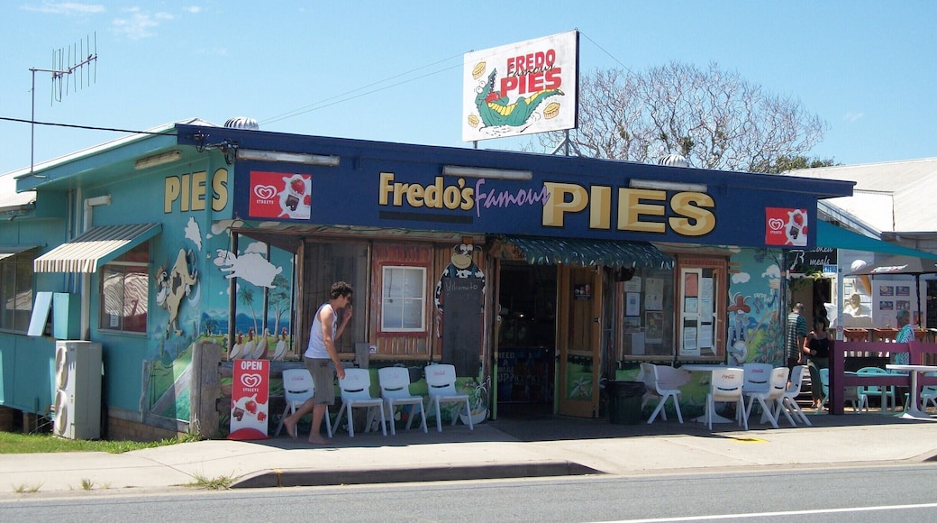 Many many different flavour of pies to try, including crocodile if you are feeling brave!
Visited in 2010 driving down on tour from Brisbane to Melbourne