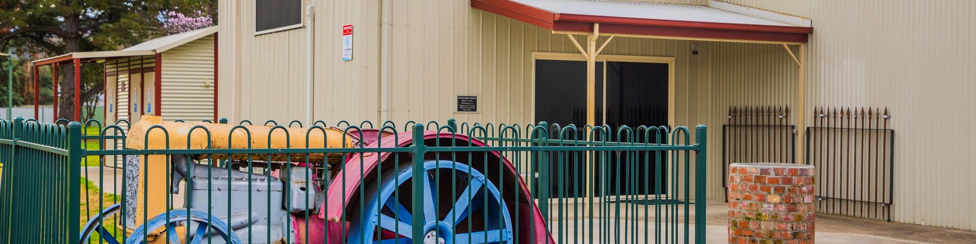 Moonbi which includes heritage elements