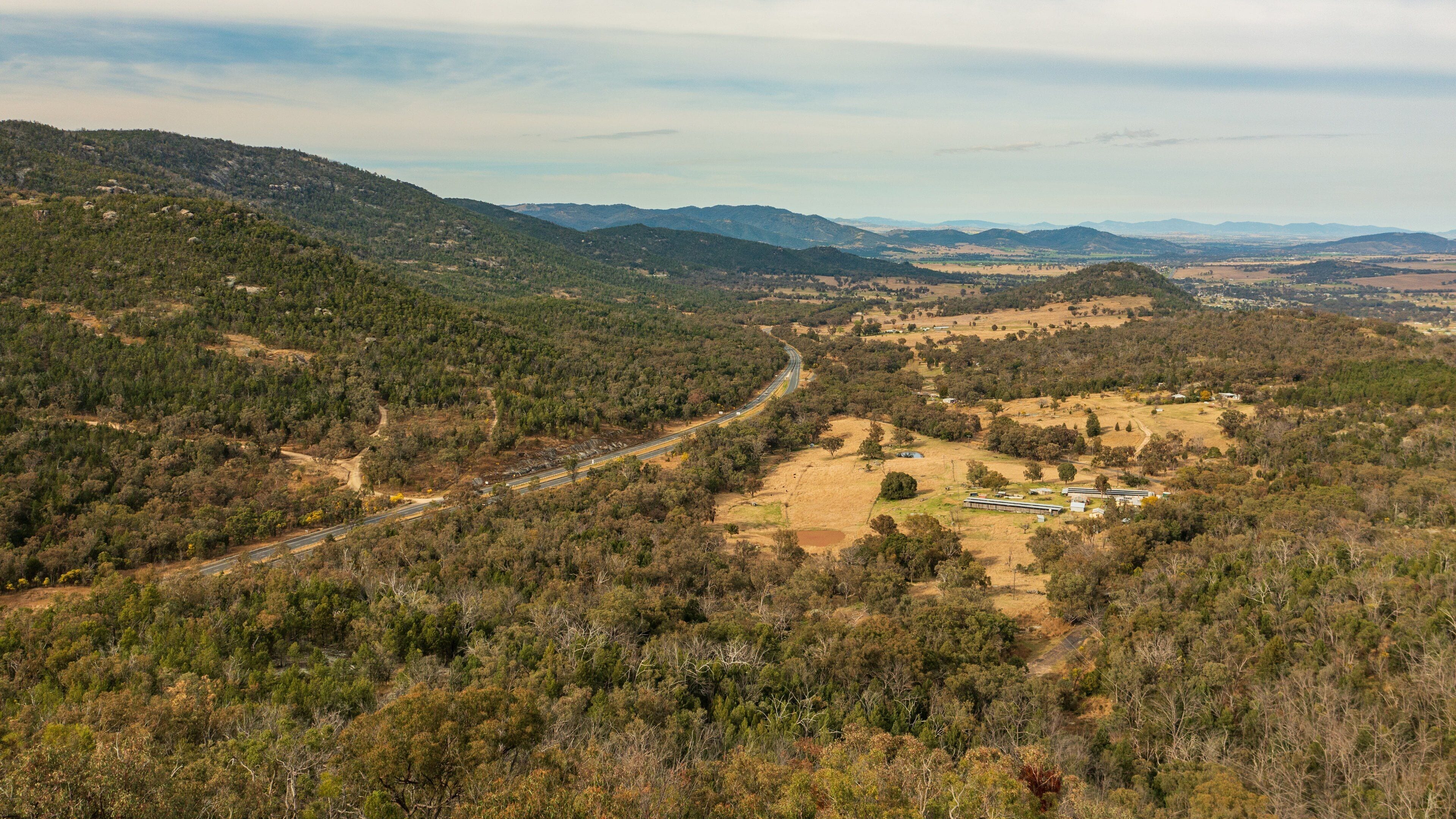 Moonbi showing tranquil scenes and landscape views