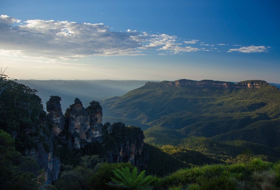 The Three Sisters landmark in the Blue Mountains. Joined list of UNESCO Heritage Sites in 2000.