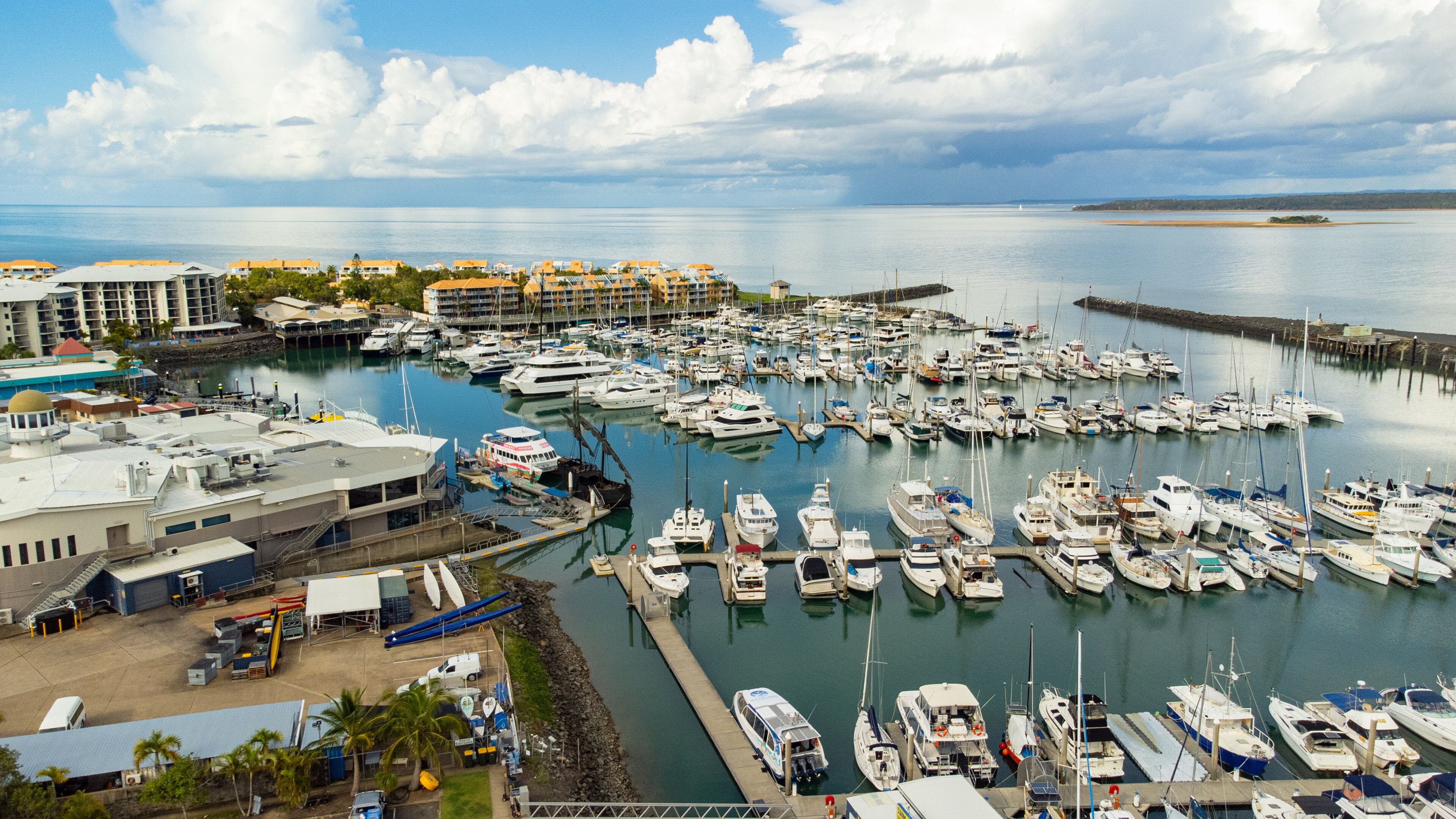 Great Sandy Straits Marina which includes landscape views