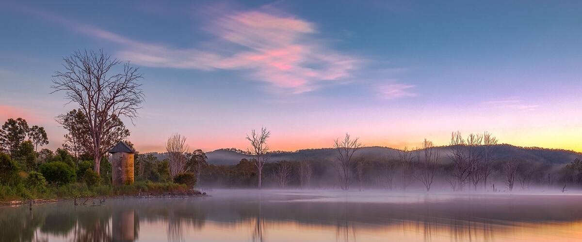 Nice little spot at the side of the road on the edge of Wyaralong dam