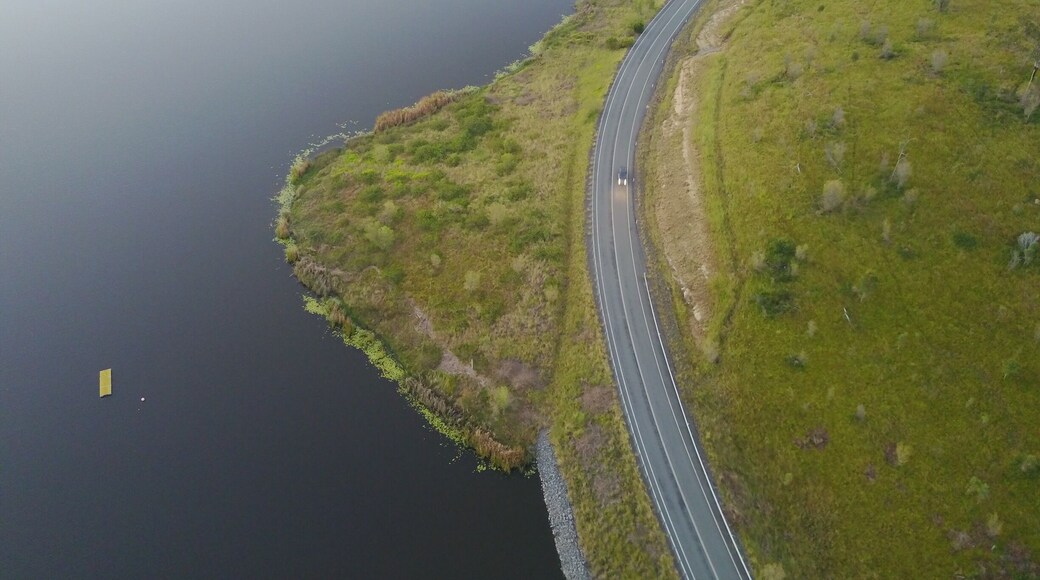 After a fabulous day in the Lost World, part of the Scenic Rim, it was time to head back to Brisbane, only an hour away. Decided to take the long way home via Wyarlong Dam. After a tumble getting to my vantage point (all good) it was waiting for the last cars to pass out of the area. @queensland