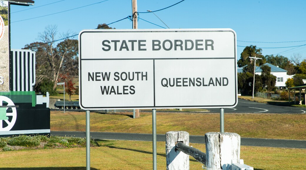 Wallangarra featuring a small town or village and signage