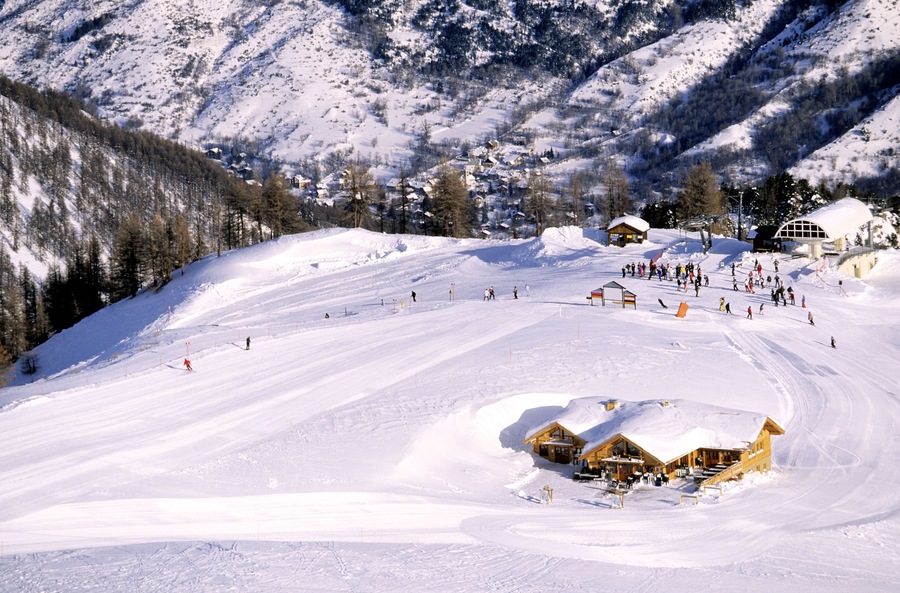 France, Hautes Alpes, Serre Chevalier 1400, skiable area of Villeneuve, top of the chairlift Casse du Boeuf