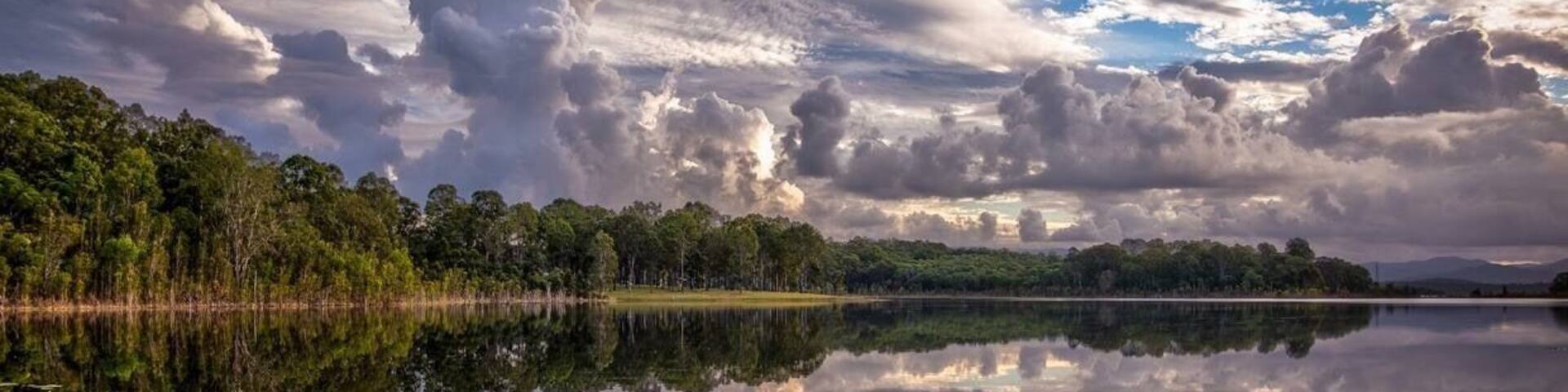 This is a great place for a sunset. This particular evening the water was very still making for some great reflections.
There’s a few different spots and car parking too. Note they lock the car park fairly early in the evening. Great place for a picnic too.
