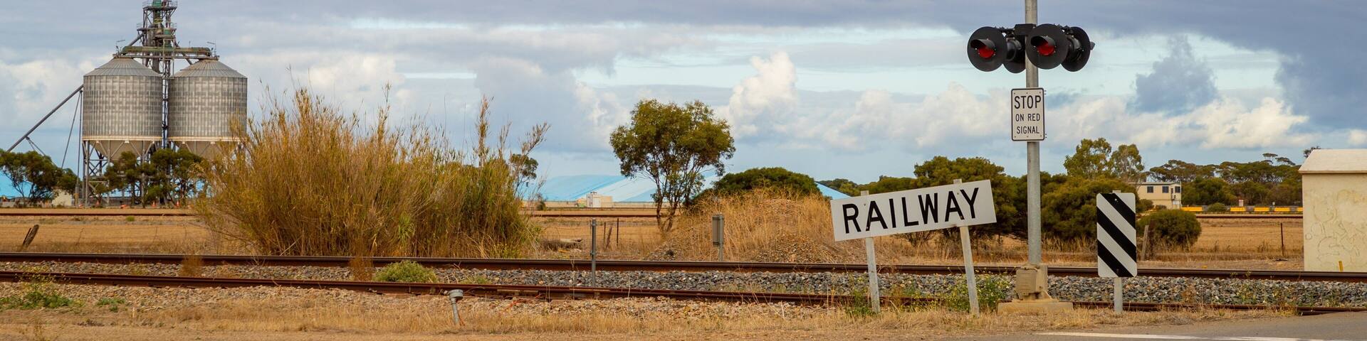 Mallala featuring tranquil scenes and signage