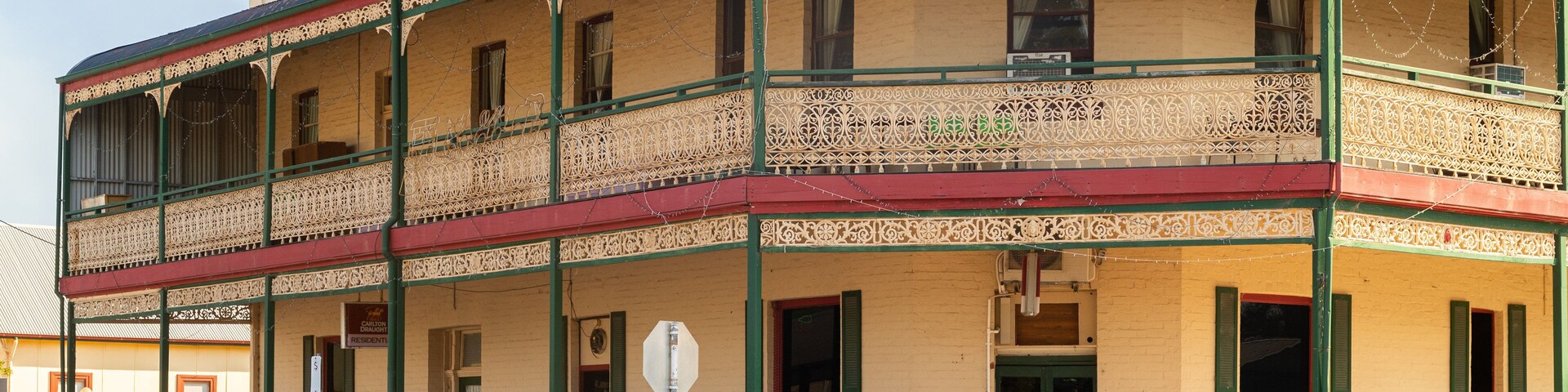 Tungamah featuring street scenes, a small town or village and heritage elements