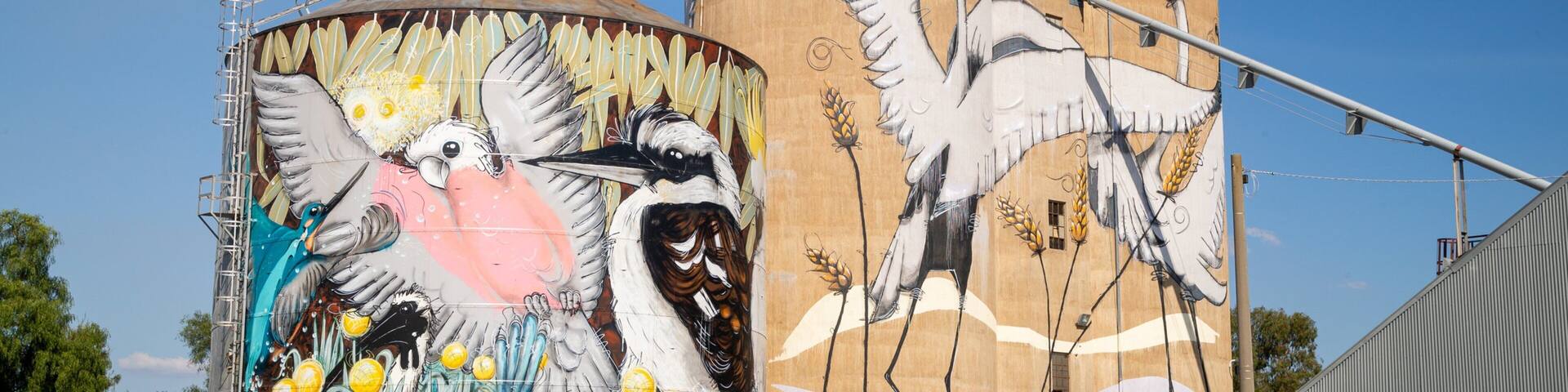 Tungamah featuring outdoor art