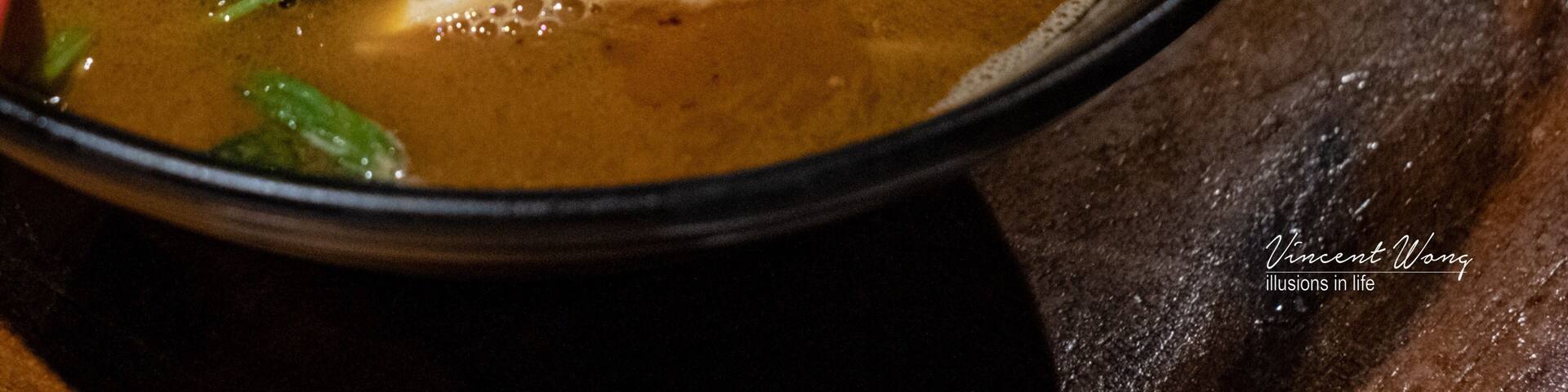 The search for a decent Malaysian style prawn noodles (har-meen) in Melbourne has been hard. Enter Junior Tan Hawker Kitchen. This is the closest prawn noodle i have tasted in my 4 years in Melbourne. If you're looking to feed your crave for prawn noodles, look no further, until you get to go Malaysia to eat the real thing.