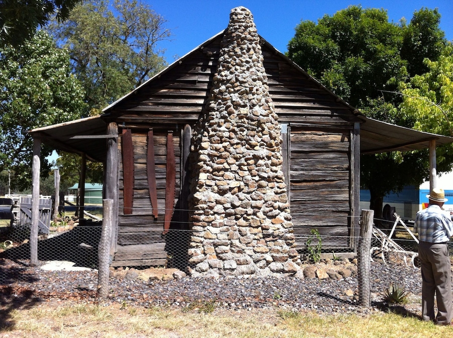 Lords hut in Tallangatta is a Pioneer built hut which stood the ravages of time.