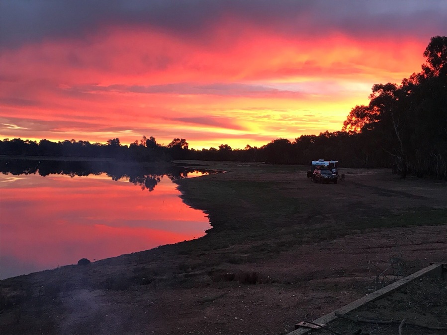 We spent 2 nights here, a free camp, by ourselves the first night. I practised my drone flying but I’m scared of it crashing. Nice days but down to 1 at night, a bit chilly but great start to our holiday.
Ron did his first kayak trip and got some yabbies (hello vegetarian), fun times ahead.