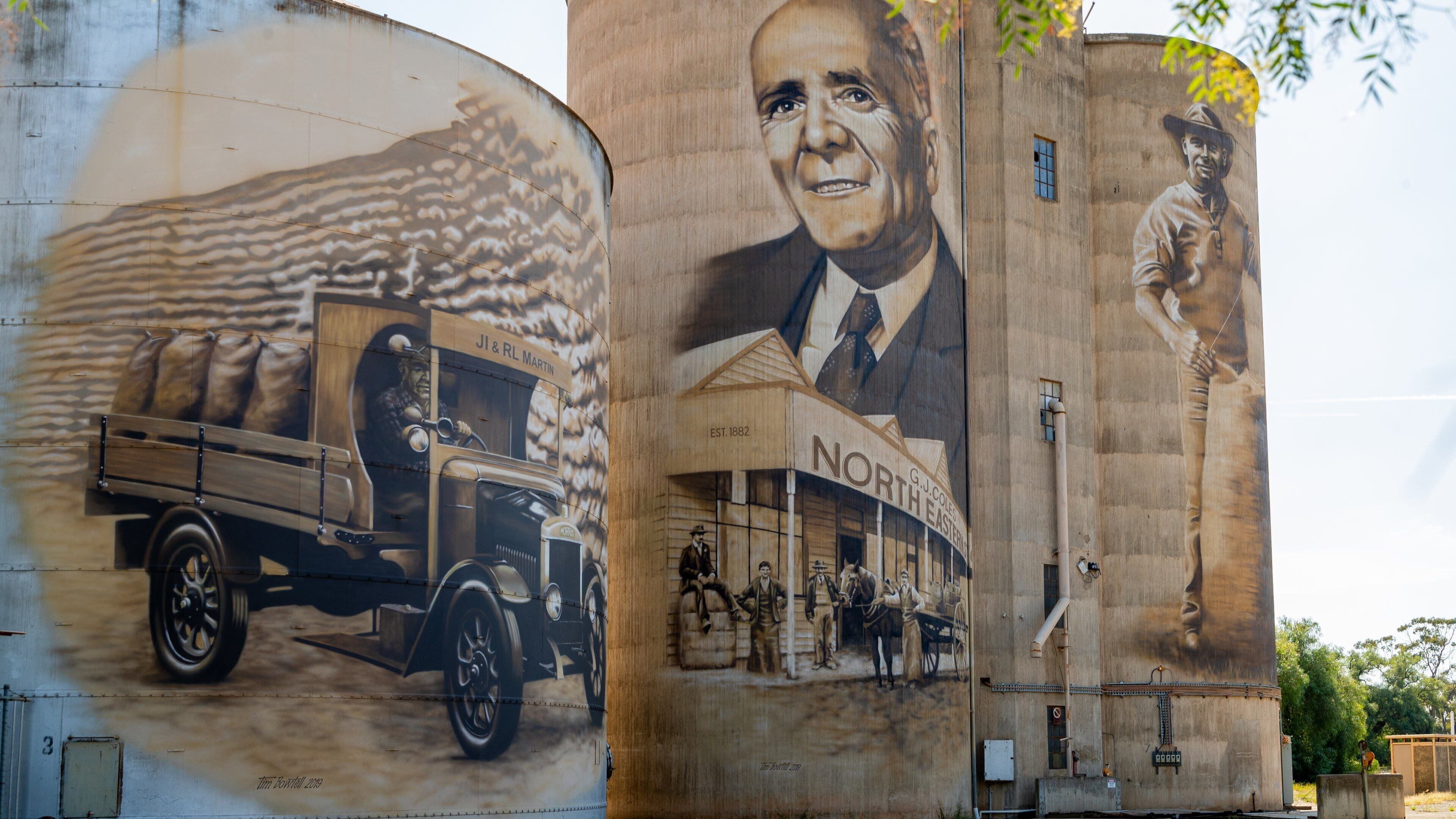 St James which includes outdoor art