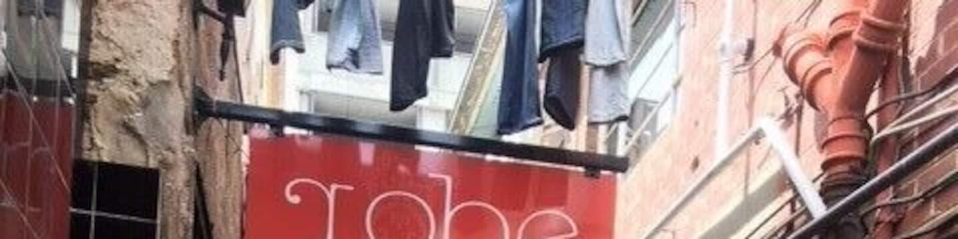 Although I did not have any alcoholic drink as was shopping here, it is a really cool place to unwind and relax during the day!