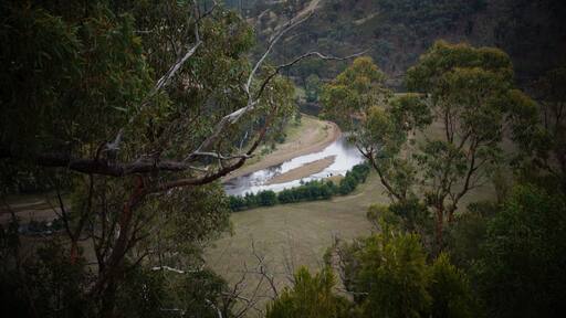 The #Macalister #River in the Macalister Valley between #Lake #Gelenmaggie and #licola in the #Victorian #High #Country
www.wyldfamilytravel.com