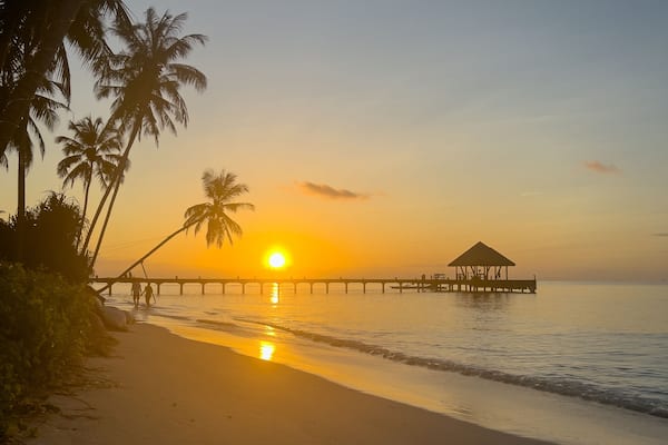 Sonnenuntergang auf den Malediven Insel Filaidhoo